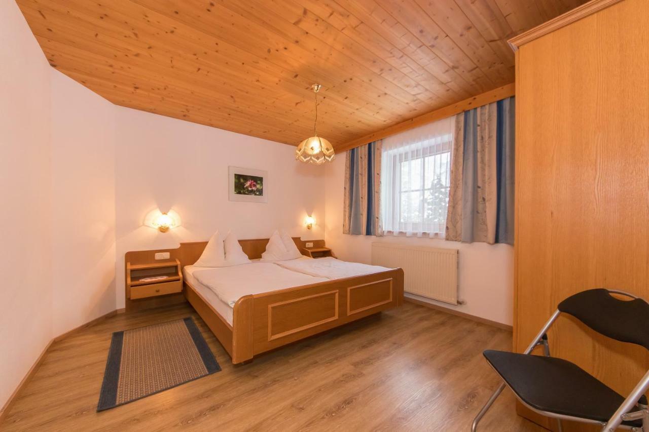 Ferienwohnung Simair Sankt Ulrich am Pillersee Pokoj fotografie